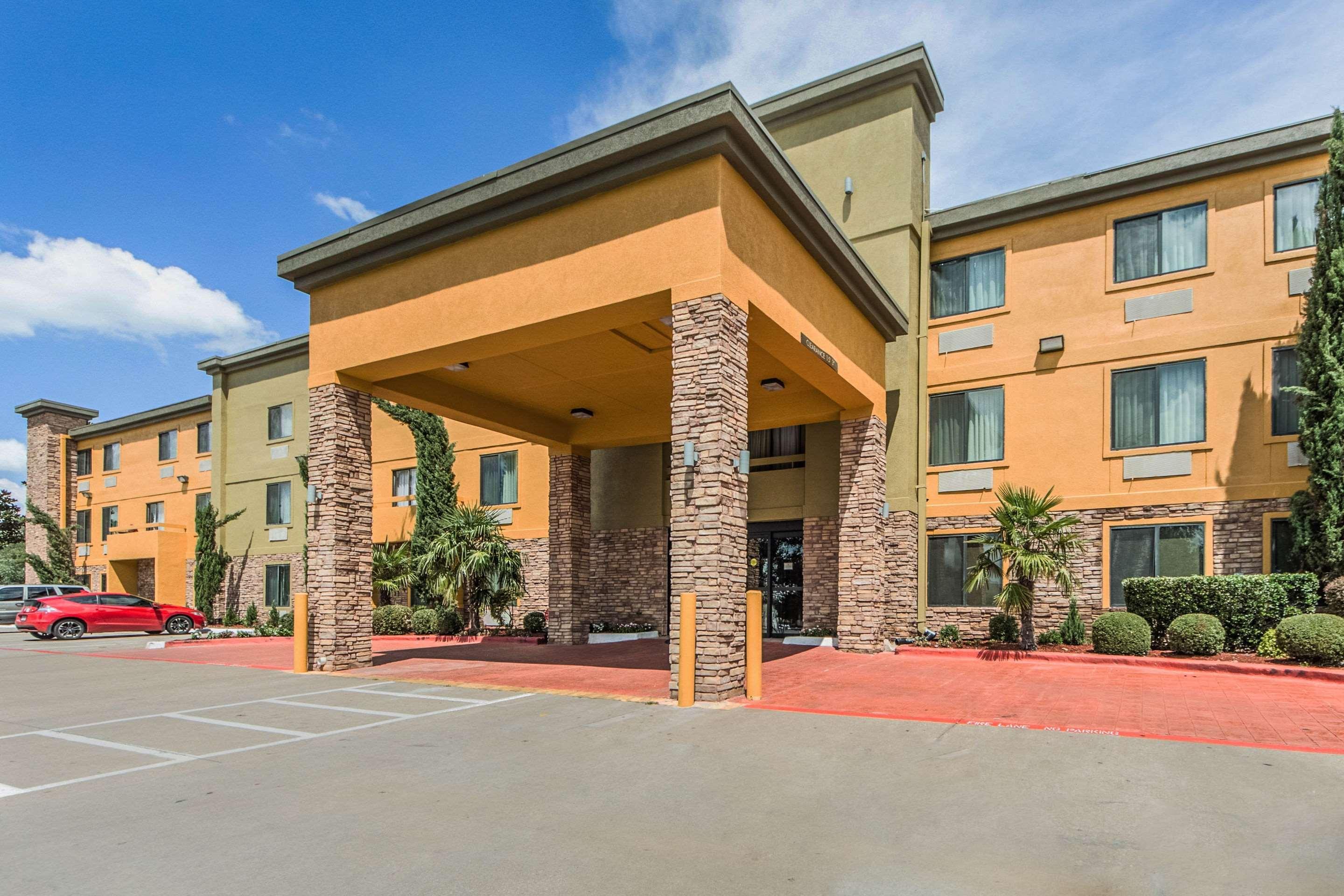 Comfort Inn Dallas Park Central Eksteriør billede