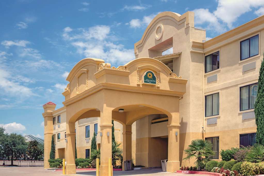 Comfort Inn Dallas Park Central Eksteriør billede